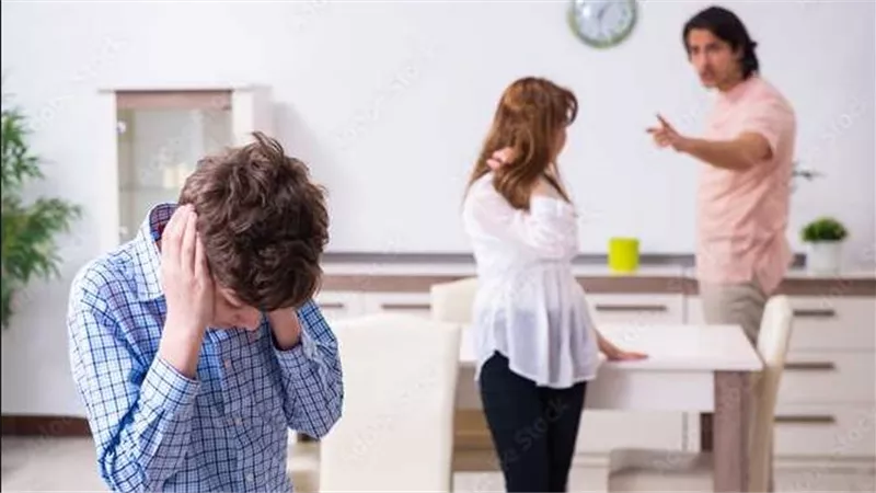 رجعت من السفر لقيت مراتي متجوزة.. سائق يطلب إسقاط حضانة الزوجة في محكمة الأسرة