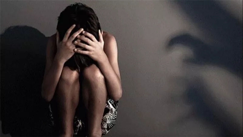 تعالي هلعبك بألعاب صاحبك.. كيف هتك شخص عرض صديق شقيقه بالجيزة؟