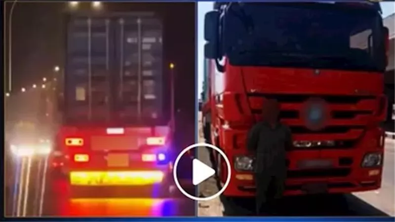 فيديو جنوني.. تفاصيل القبض على سائق مقطورة هدد حياة المواطنين | شاهد
