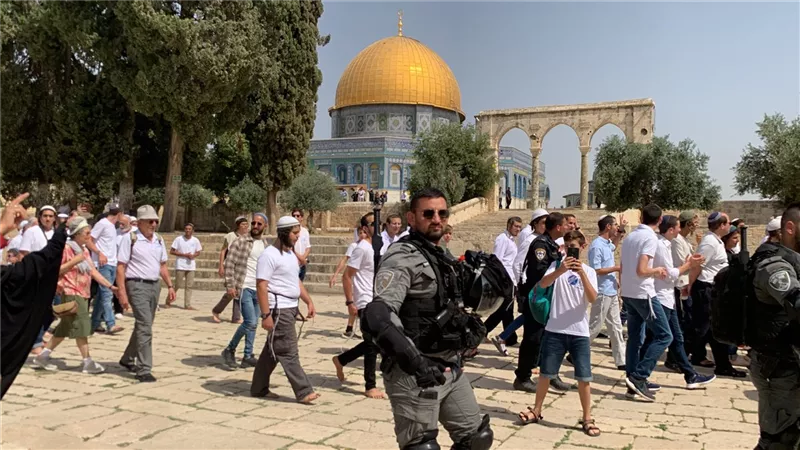 مئات المستوطنين يقتحمون الأقصى في «تيشع بآب» والأوقاف تحافظ على هدوء الروتين