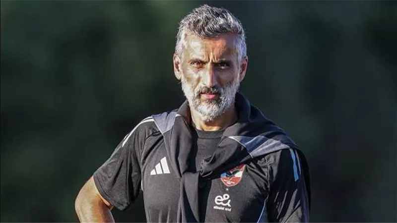 ريبيرو يحذر لاعبي الأهلي من 3 أخطاء قبل مباراة مودرن بالدوري