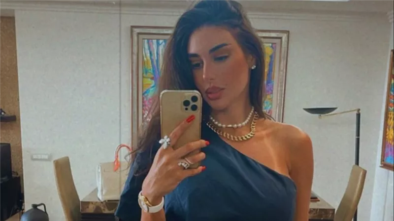  فستان كروشيه ضيق.. ياسمين صبري تشعل السوشيال ميديا بإطلالة جريئة | شاهد