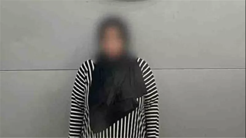  ملابس خادشة للحياء.. تفاصيل القبض على بلوجر جديدة | شاهد