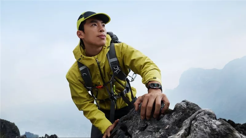 انطلق بأقصى قدراتك مع ساعة HUAWEI WATCH FIT 4 Pro الجديدة