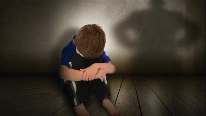  مقتـ.ـل طفل كرداسة.. الأب رهن صغيره وعشيقته لتاجر مخدرات مقابل جرعة آيس 