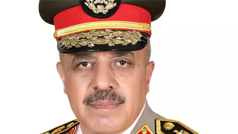رئيس أركان حرب القوات المسلحة يهنئ الفريق أول ركن خالد خليفة حفتر بمناسبة توليه منصب رئيس الأركان العامة للجيش الوطنى الليبى