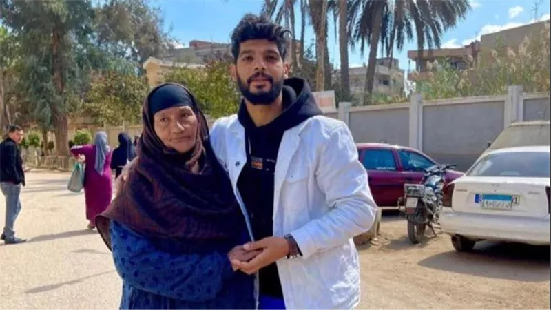 مفاجآت واستدعاءات مرتقبة.. والدة إبراهيم شيكا: أرملته تُخفي مفاتيح المقابر وعايزة حق ابني