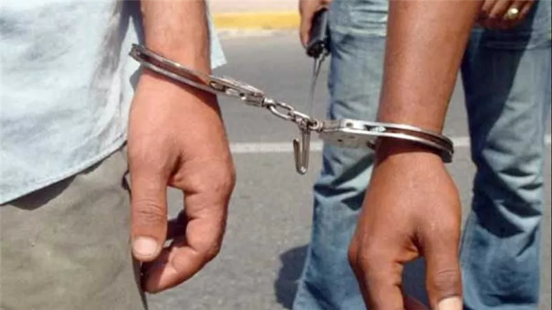 انت بتعاكس أمنا.. تفاصيل القبض على شقيقين طعنا شابا في بني سويف 