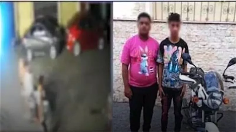 فيديو صادم.. شابان يصفعان طفلًا في الشارع وتحرك عاجل من الداخلية | شاهد