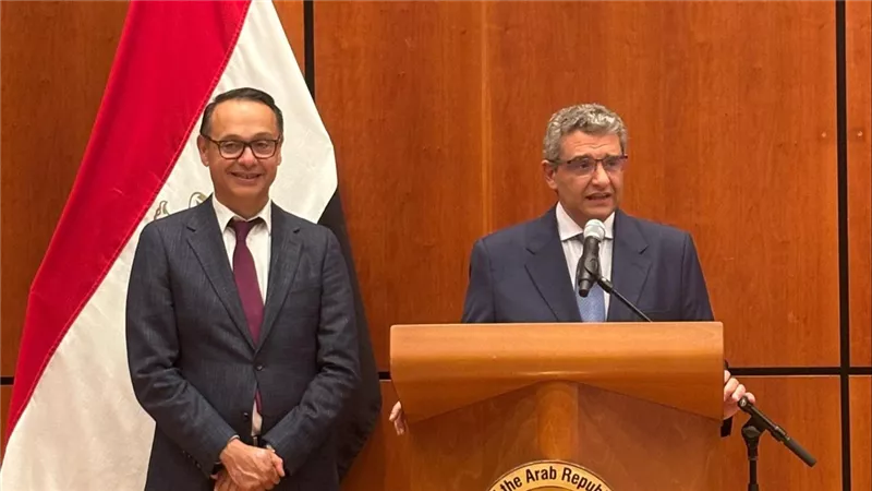 السفير المصري ببرلين لأوائل الثانوية العامة: الجامعة الألمانية تجمع بين جودة التعليم والابتكار