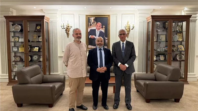 الجامعة البريطانية تستقبل الملحق الثقافي والأكاديمي بالسفارة الليبية لتعزيز التعاون المشترك