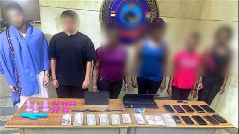 التفاصيل الكاملة للقبض على 4 سيدات أجانب يمارسن الرزيلة داخل نادى صحى بقصر النيل 