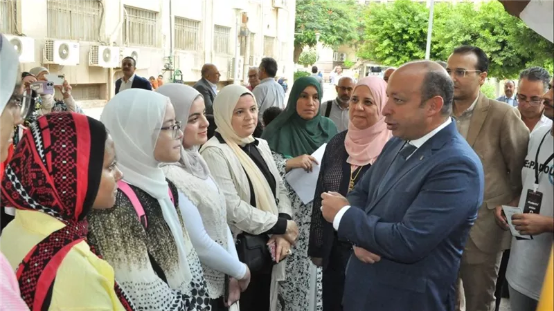 قصر العيني يستقبل طلاب الثانوية العامة المرشحين للعام الجامعي الجديد 2025/2026 (صور)