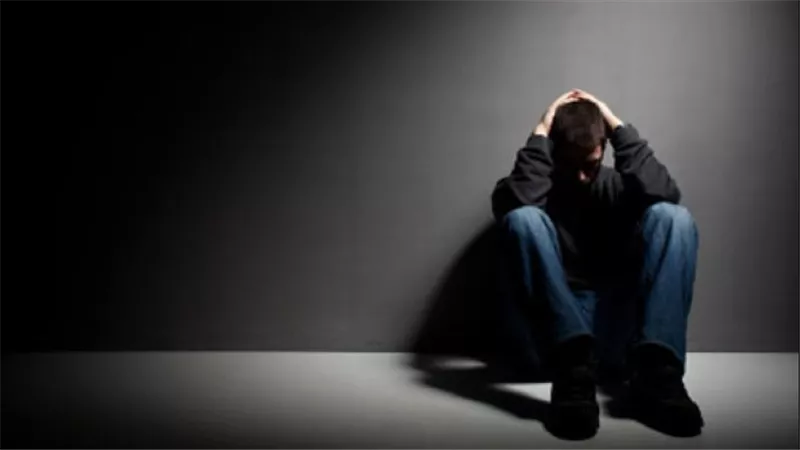3 حالات فاحذرها.. متى يكشف الله ستر العبد ويفضحه في الدنيا؟
