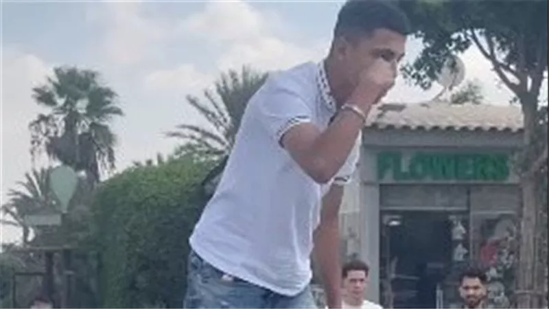 إشارات وألفاظ خارجة.. تفاصيل صادمة عن فيديو دهس فتاة بأكتوبر على يد مجموعة شباب