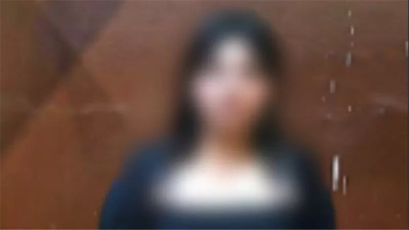  عرضن أنفسهن على الانترنت.. تفاصيل القبض على 5 فتيات يمارسن الرذيلة بالإسكندرية | شاهد