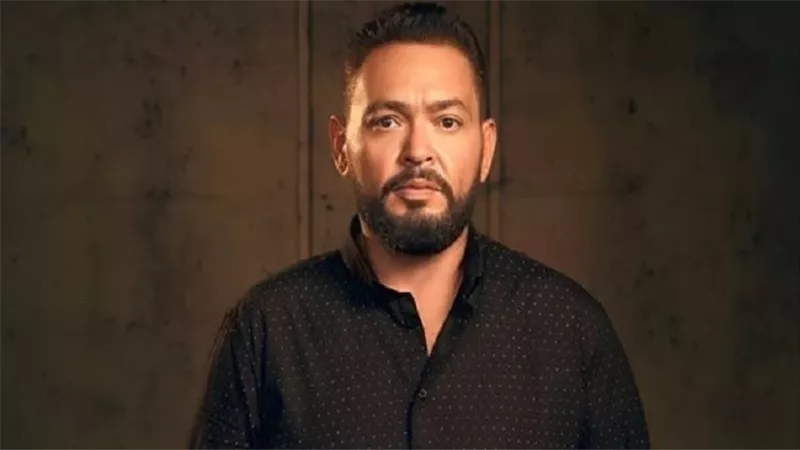 فيديو رصد الواقعة.. كاميرات المراقبة تكشف تفاصيل تعدي ابن أحمد رزق على زميله 