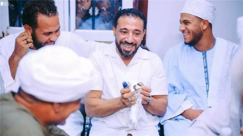  مشهد أبكي المصريين.. لحظة سقوط عريس أسوان جثة خلال رقصة زفافه | فيديو