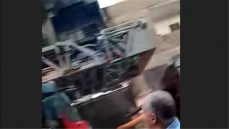 ليلة رعب في فيصل.. النيران ابتلعت أسرة كاملة وحولت العقار إلى جدار أسود