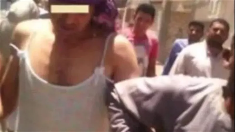  اكتشف علاقته بشقيقته.. سائق يجبر شابا على ارتداء ملابس حريمي بالجيزة 