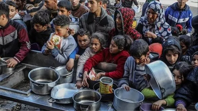 تقرير ميداني: طابور التكيه بين الجوع والموت والانتظار