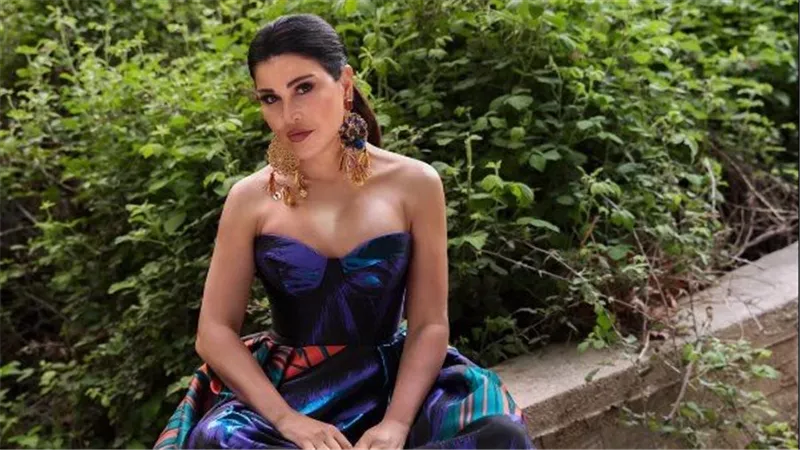  جومانا مراد تثير الجدل بإطلالتها فى أحدث جلسة تصوير | شاهد