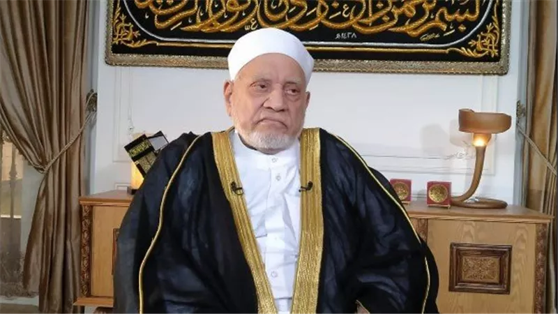 ما رؤيا الرسول التي كانت سببًا في تخصص الدكتور أحمد عمر هاشم في الحديث؟ | فيديو