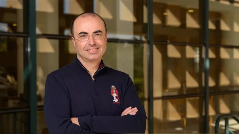 الجامعة الأمريكية بالقاهرة تُطلق برنامج زمالة جديد لبناء خبرات في مجال صحة الدماغ وعلوم الأعصاب