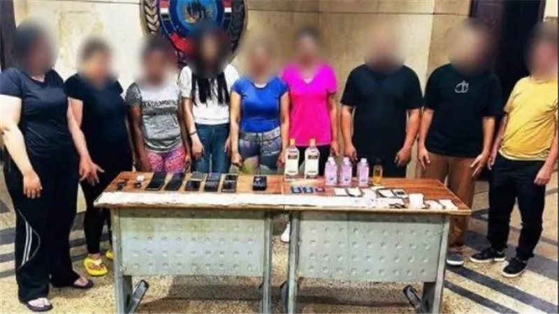  أجانب ومصريات.. تفاصيل مداهمة نادي صحي يدار لممارسة الرذيلة بقصر النيل 