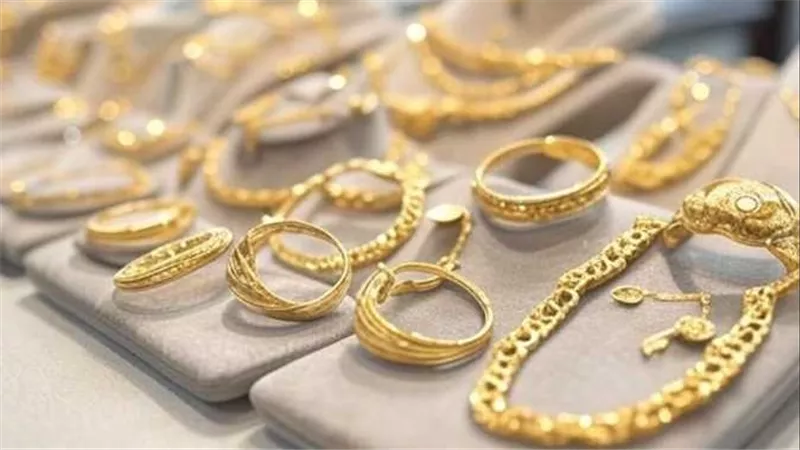 سعر الذهب اليوم السبت 18-10-2025 تراجع مفاجيء