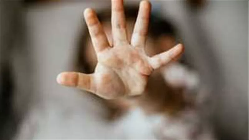 تفاصيل صادمة في اتهام معلم تحت التدريب بالتحرش بتلميذة بالدقهلية
