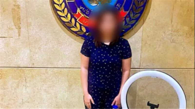 فيديوهات فاضحة.. تفاصيل مثيرة جديدة بشأن حبس بلوجر بالتجمع 