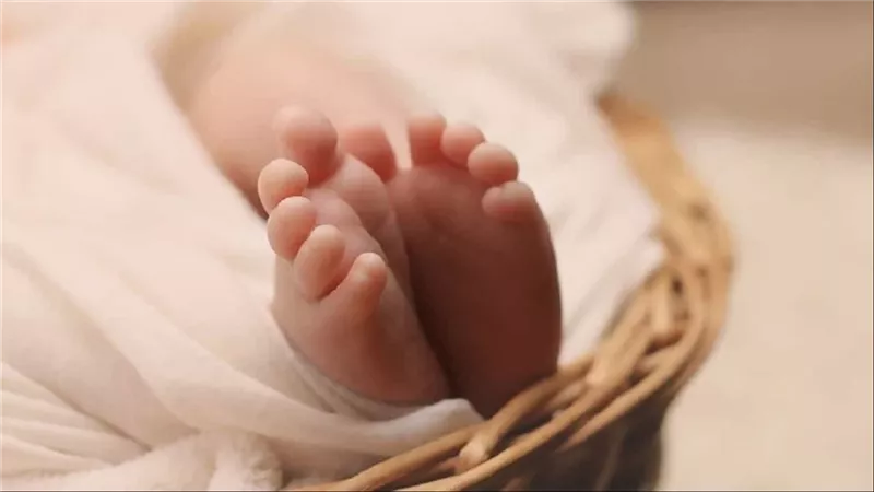 مش عايز خلفة بنات.. التفاصيل الكاملة للحكم على المتهم بقتل رضيعته دهسًا بالأقدام في البحيرة