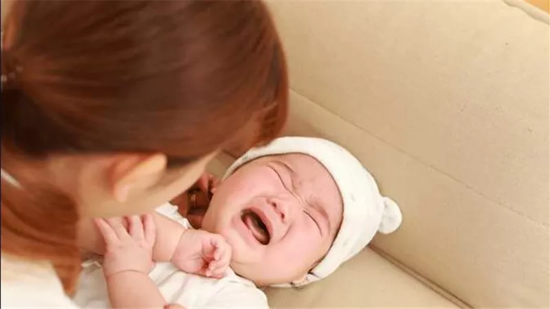 تلبسيه إيه في الجو ده؟.. نصائح لتحديد الملابس المناسبة لطفلك مع تقلبات الطقس