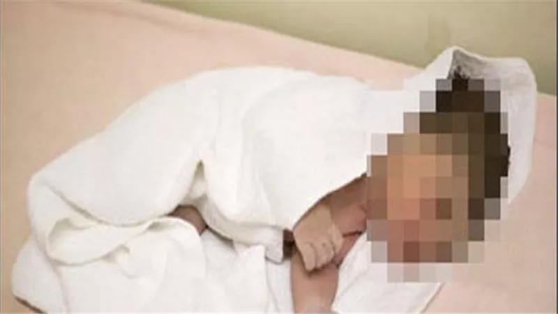  والدتها بتسيبها في البيت وتروح الشغل.. تفاصيل مأساوية في العثور على جثة رضيعة بشنطة مدرسة بفيصل 