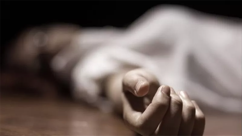 دفنها في أوضة النوم وبلغ الشرطة.. لماذا تخلص صاحب الـ 60 عامًا من زوجته الشابة بالأقصر؟