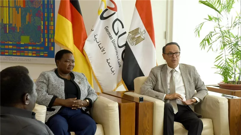 بالصور.. رئيسة وزراء أوغندا تزور الجامعة الألمانية بالقاهرة لبحث تعزيز التعاون المشترك