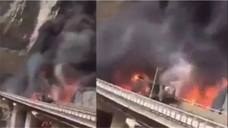  حادث مروع بالمدينة المنورة.. التفاصيل الكاملة لوفاة أكثر من 40 معتمرا بسبب شاحنة نفط | فيديو 