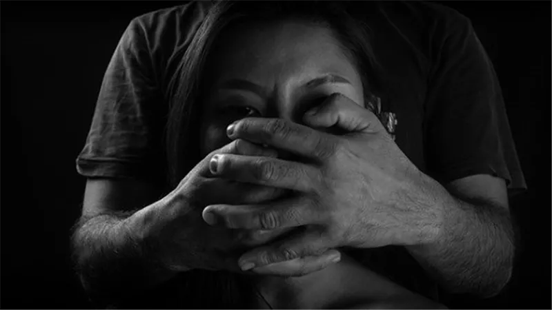  تفاصيل مثيرة في ليلة هتك عرض الزوجة الشابة على سرير مستشفى عين شمس 