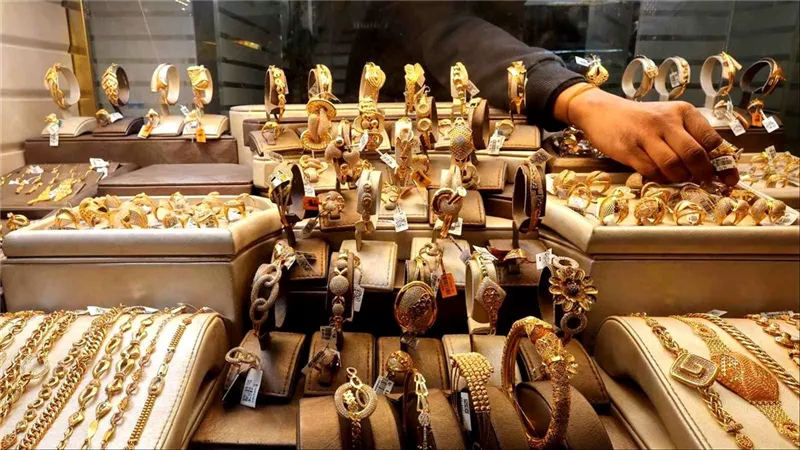 سعر الذهب اليوم الثلاثاء 18-11-2025 تحرك غير متوقع