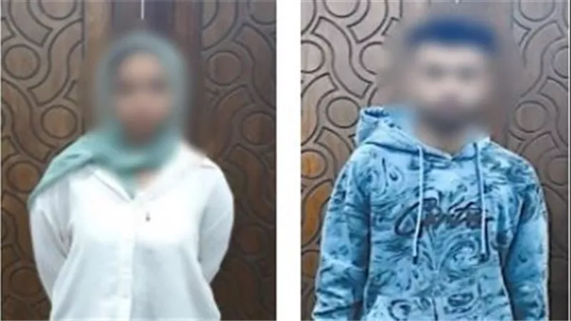 تفاصيل القبض على شاب وسيدة بتهمة إعلانهما ممارسة الفجور عبر تطبيق هاتفي بالإسكندرية