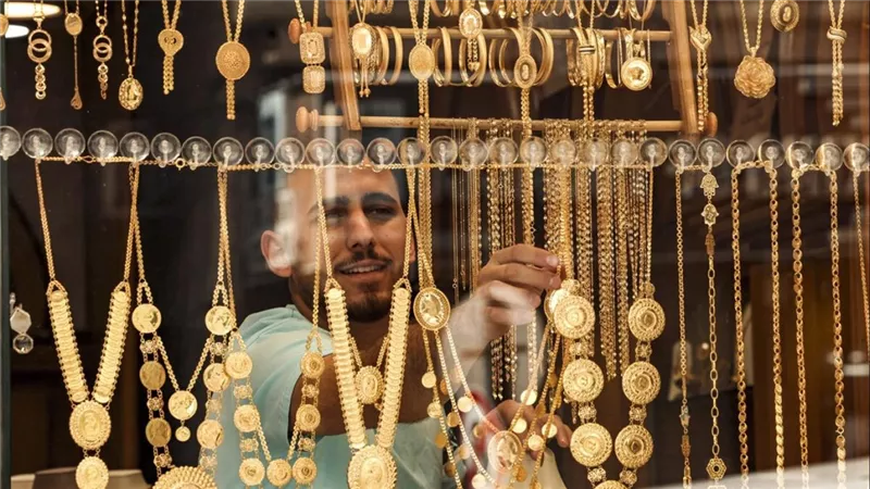 سعر الذهب اليوم الأحد 23-11-2025 تحرك مفاجيء