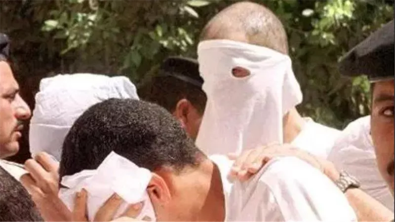 متعة وابتزاز وأموال.. القصة الكاملة لشبكة شـ ذوذ العمرانية