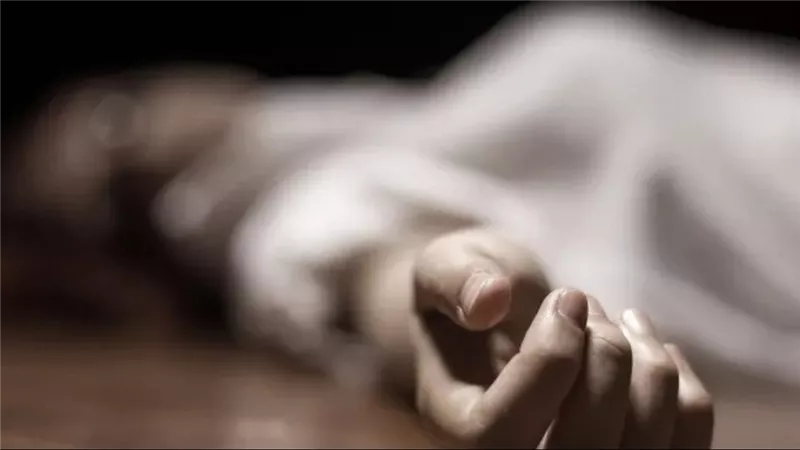 دفعها من التاني..تفاصيل القبض على شاب بتهمة قتل والدته الخمسينية ببورسعيد