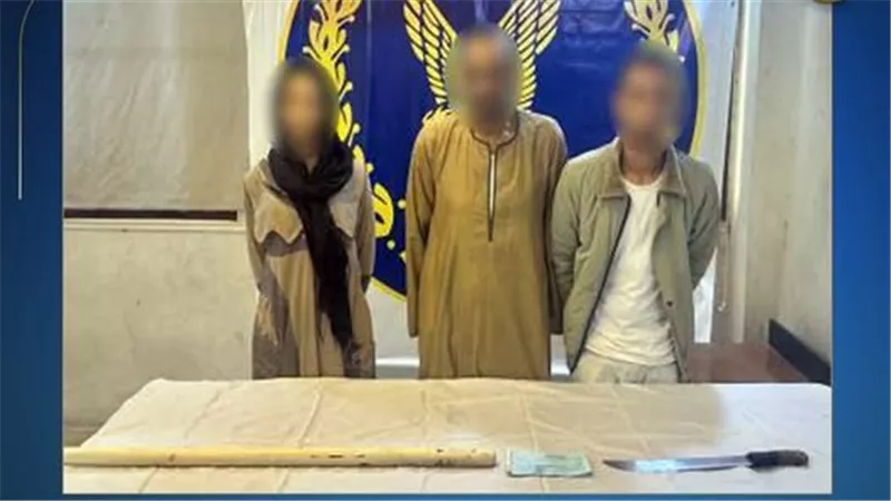 تفاصيل مثيرة في استدراج سيدة لشاب لعصابة السلام واحتجازه داخل شقة لابتزازه ماليا