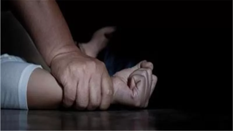  خدعني وصورلي فيديو بالعافية مع أصحابه.. تفاصيل مثيرة في هتك عرض زوجة بالجيزة 
