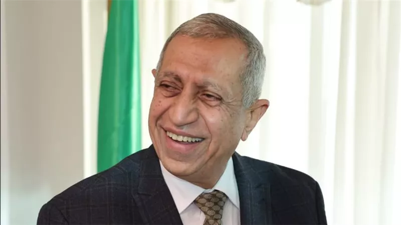 رئيس 
