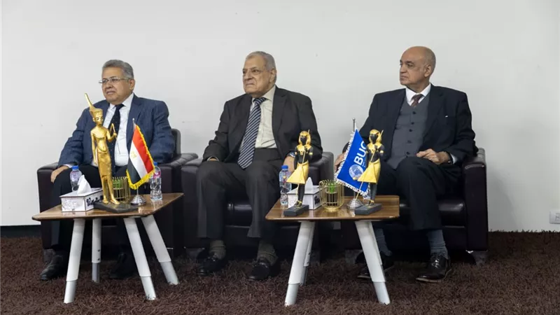 إبراهيم محلب يكشف من جامعة بدر كواليس نقل تمثال رمسيس من محطة مصر إلى المتحف الكبير